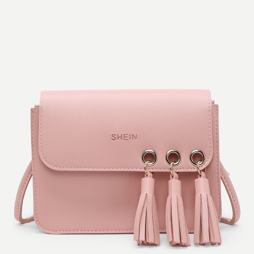 Purse with tassels